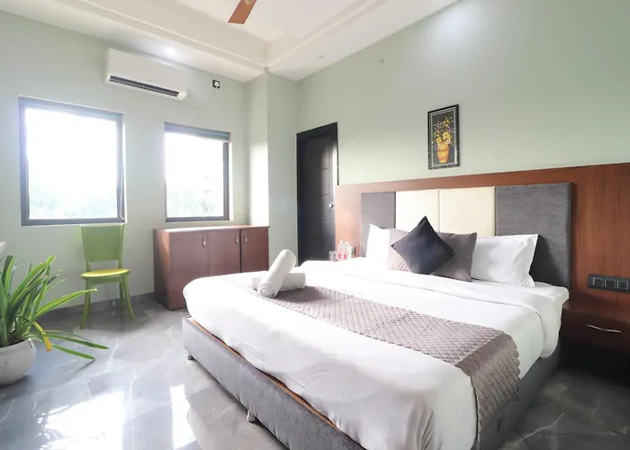 Isbt Dhomage Luxury Homestay